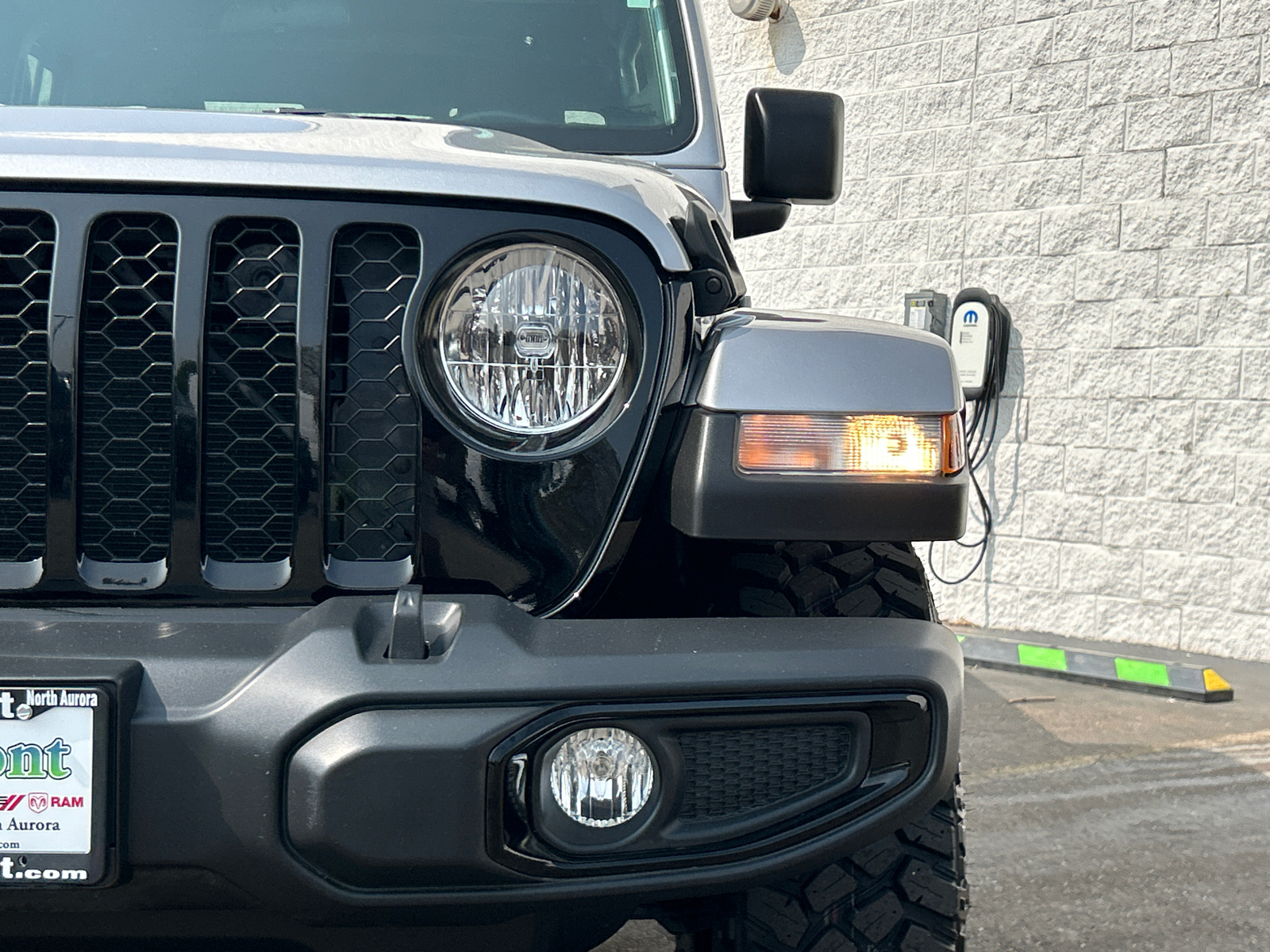 2021 Jeep Gladiator Sport 10