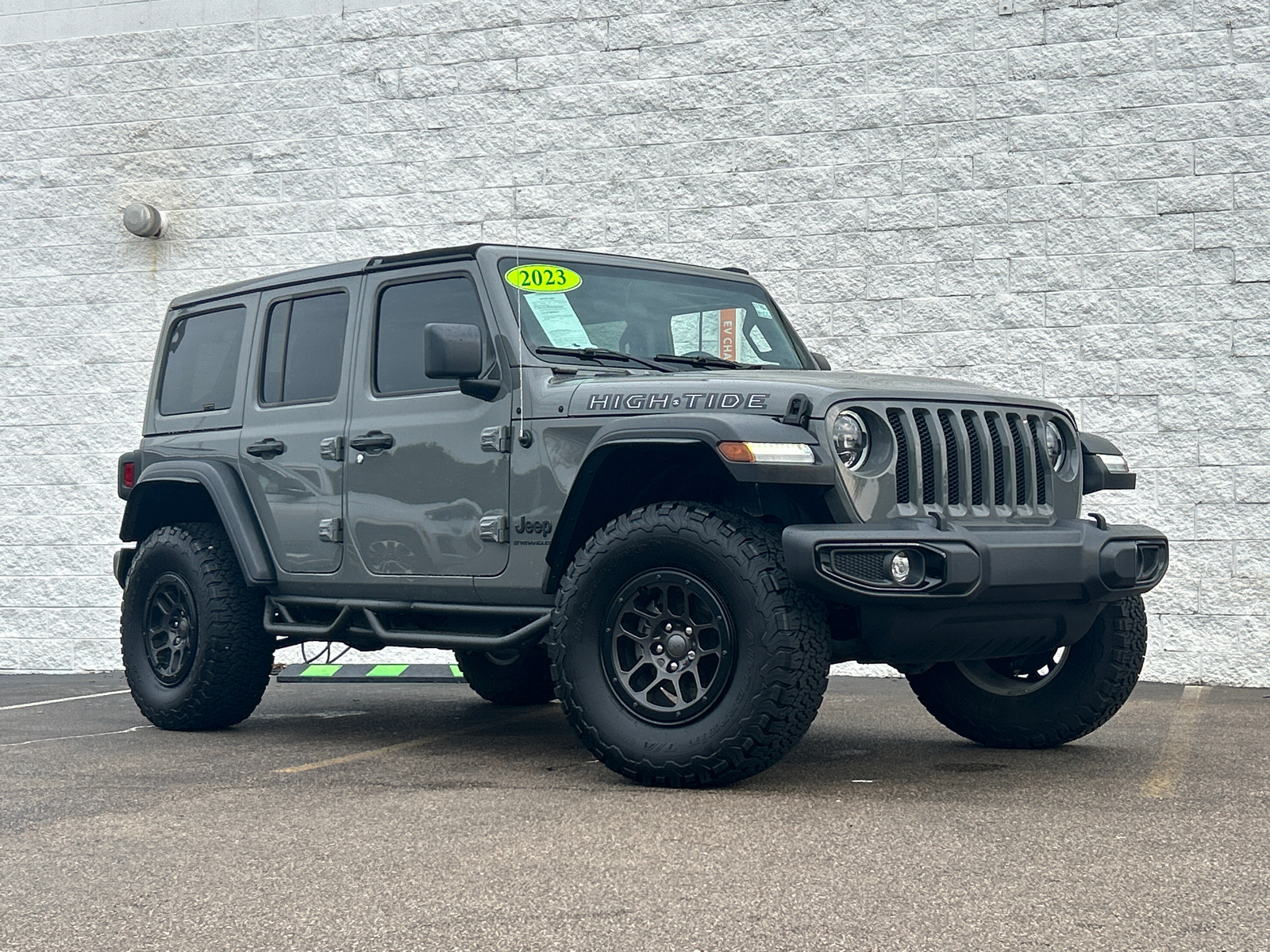 2023 Jeep Wrangler High Tide 1