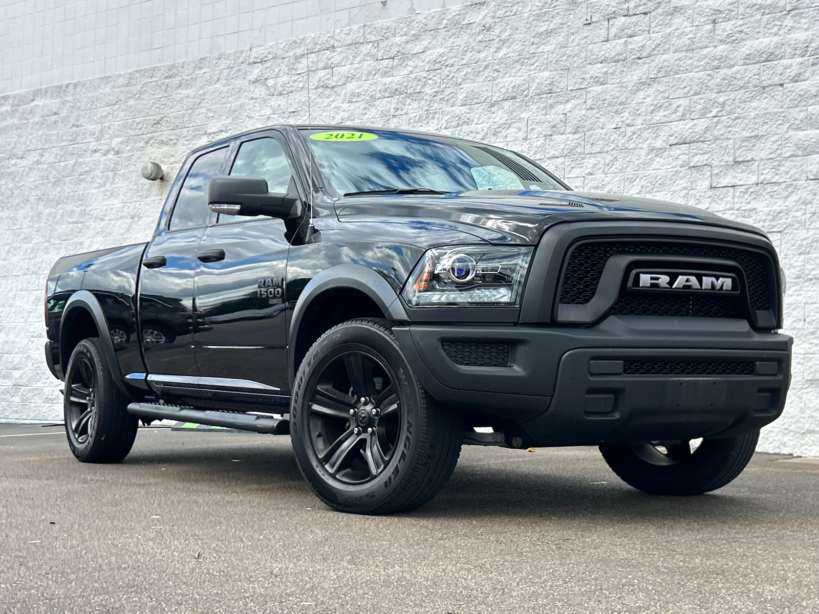 2021 Ram 1500 Classic Warlock 2