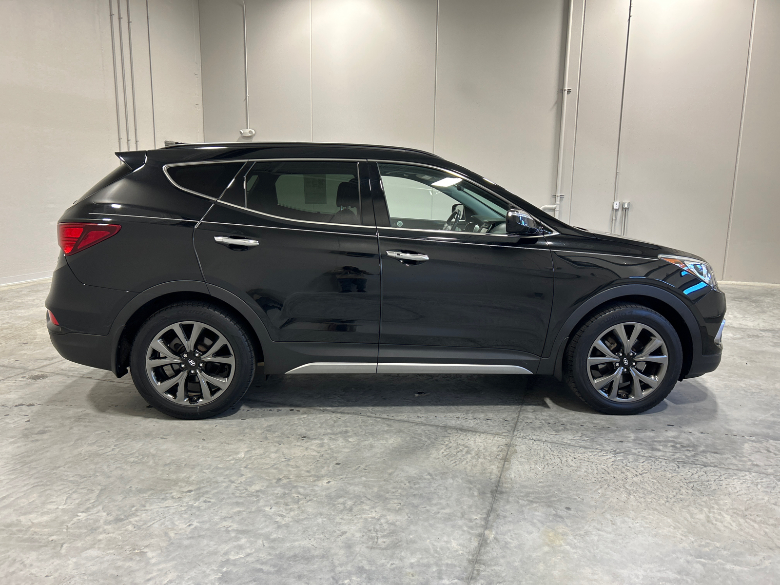 2017 Hyundai Santa Fe Sport 2.0L Turbo Ultimate 5