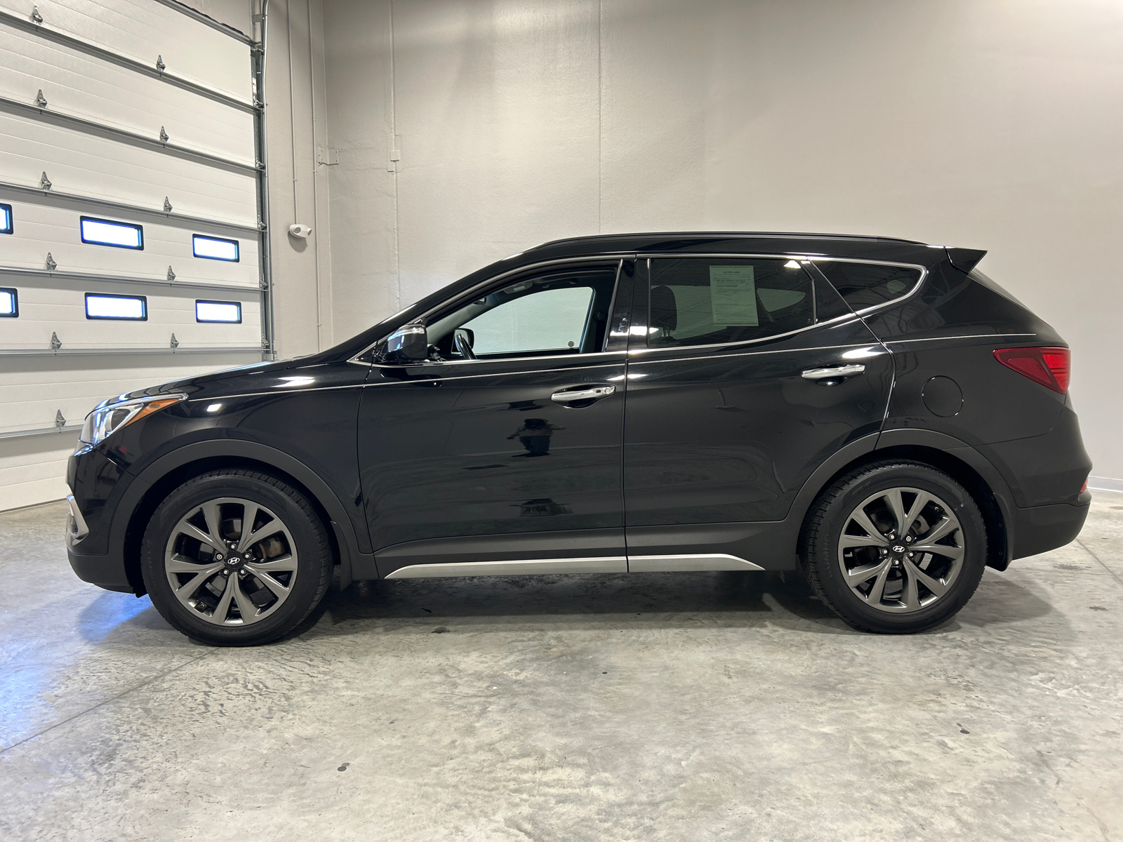 2017 Hyundai Santa Fe Sport 2.0L Turbo Ultimate 9