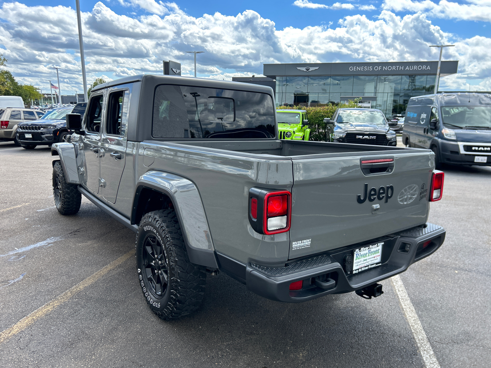 2021 Jeep Gladiator Sport 5