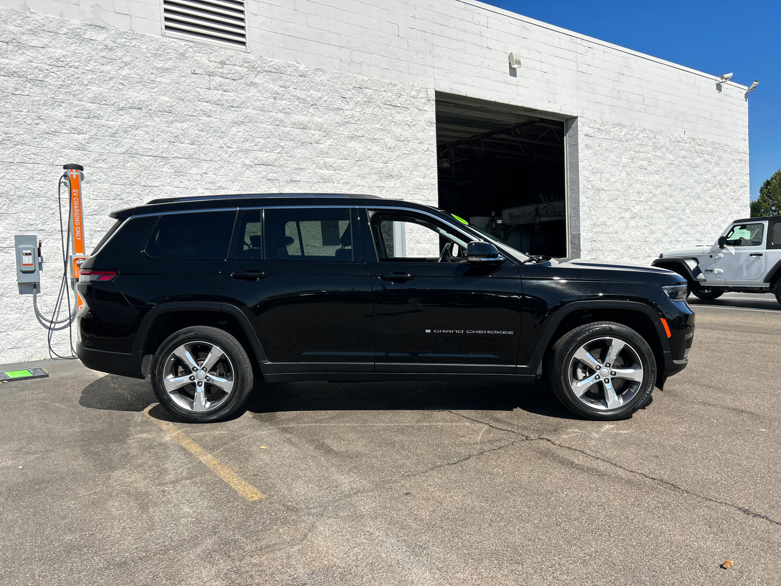 2021 Jeep Grand Cherokee L Limited 8