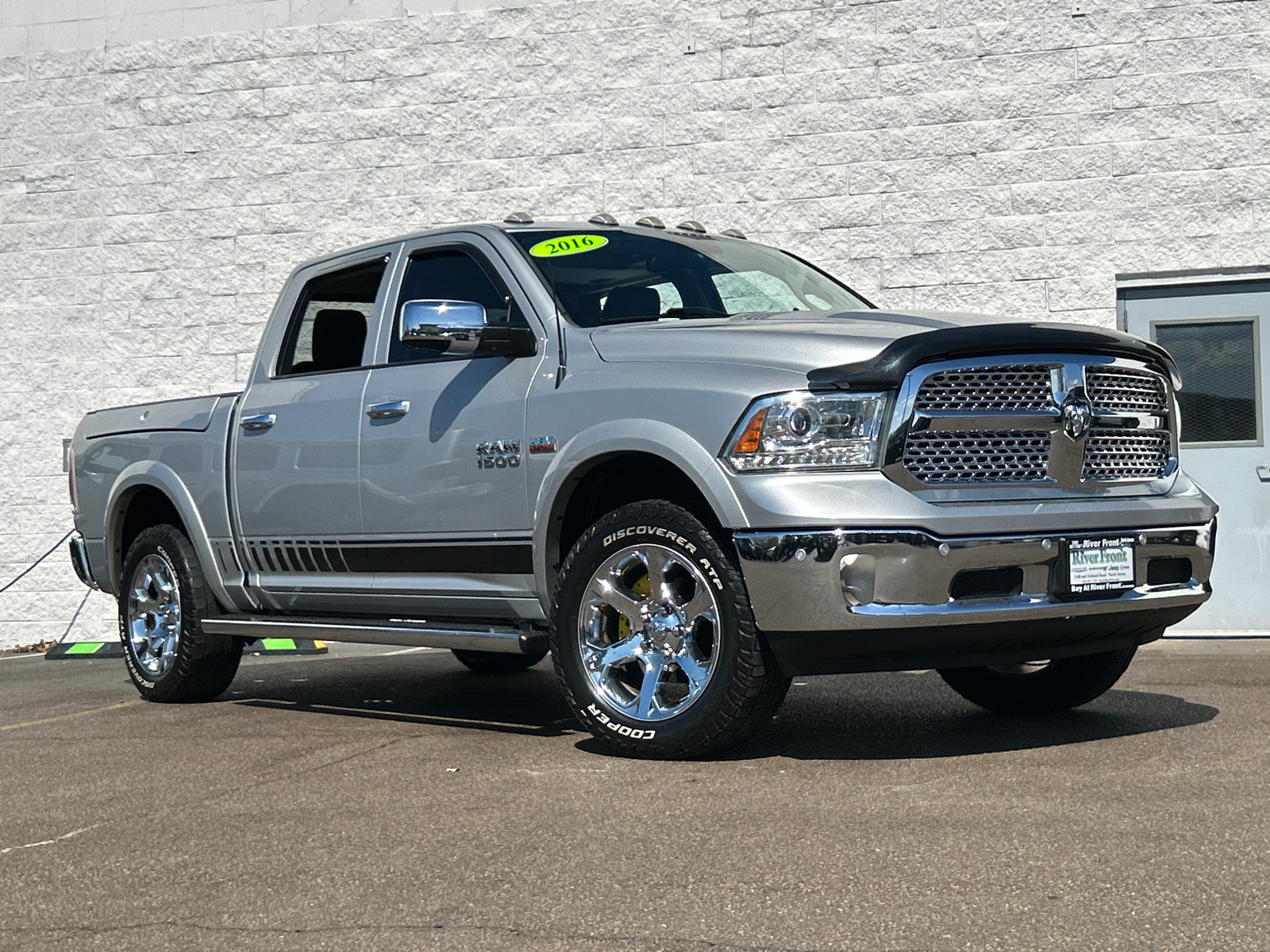 2016 Ram 1500 Laramie 1