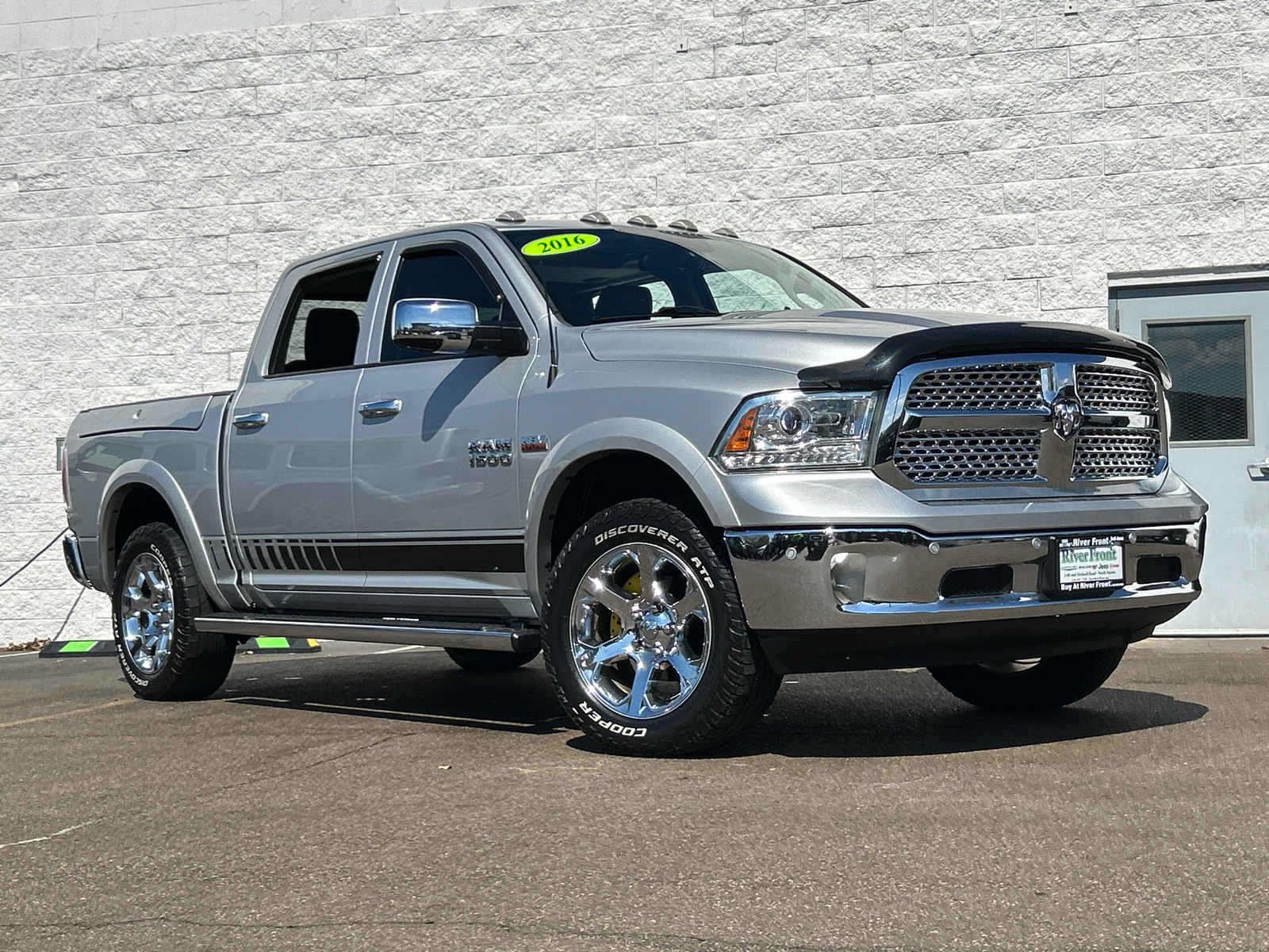 2016 Ram 1500 Laramie 2