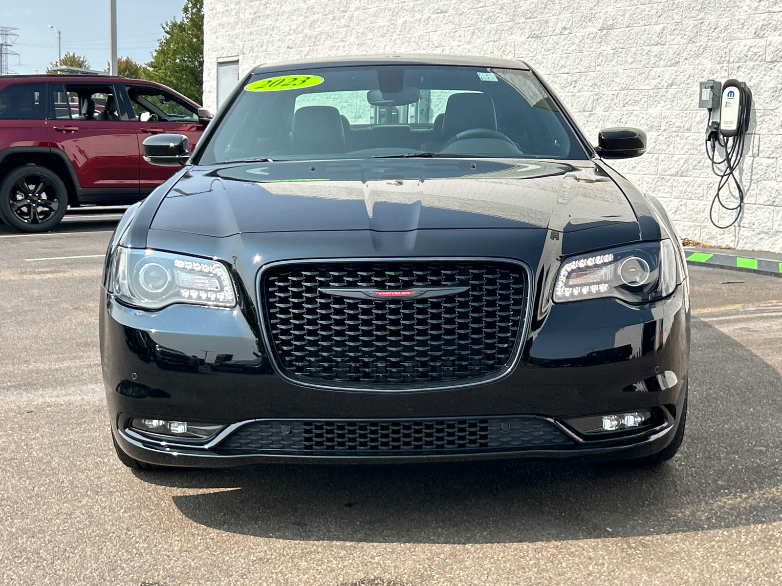 2023 Chrysler 300 S 3