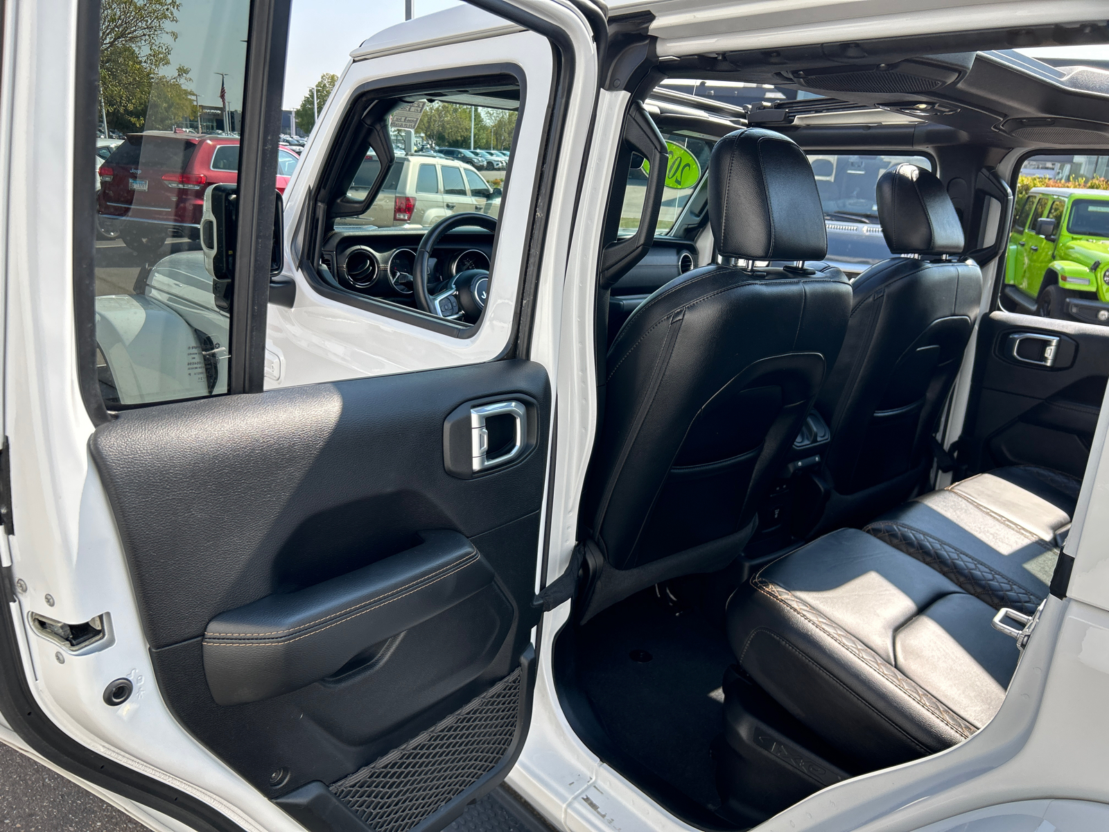 2021 Jeep Wrangler Unlimited Sahara 4xe 35