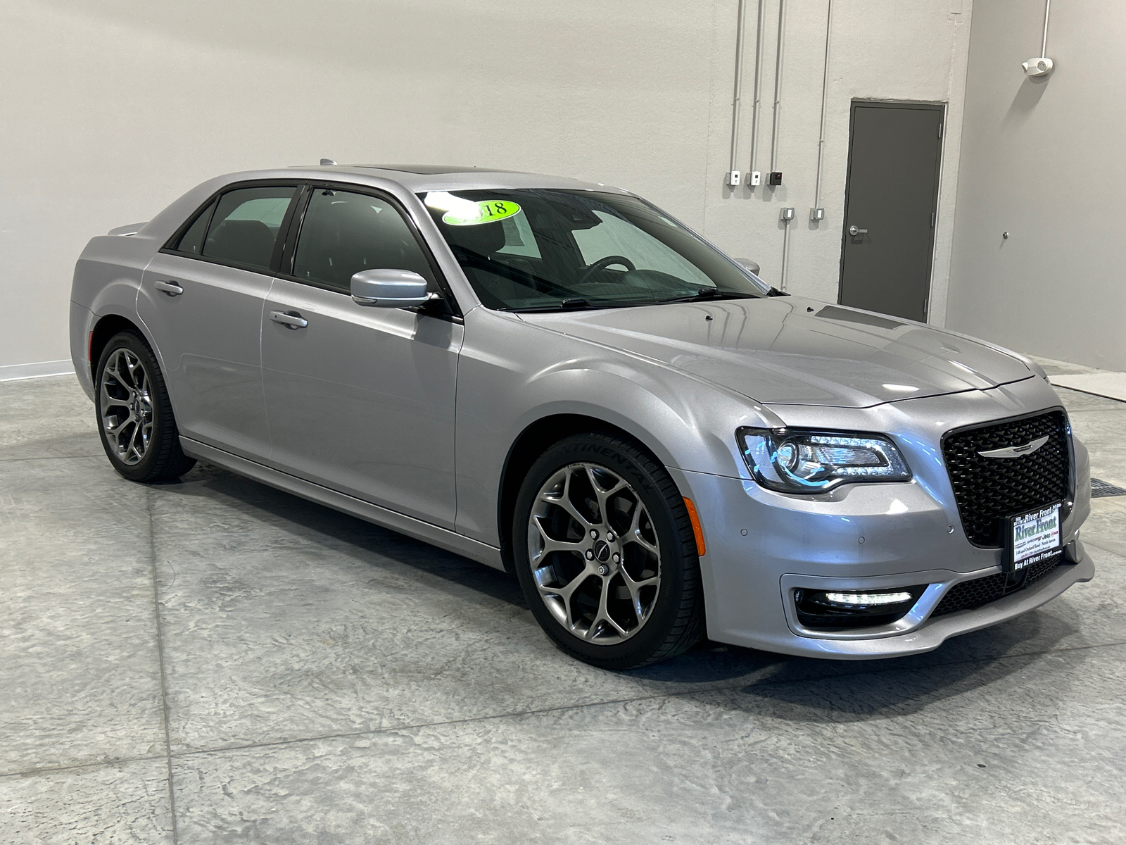 2018 Chrysler 300 S 4