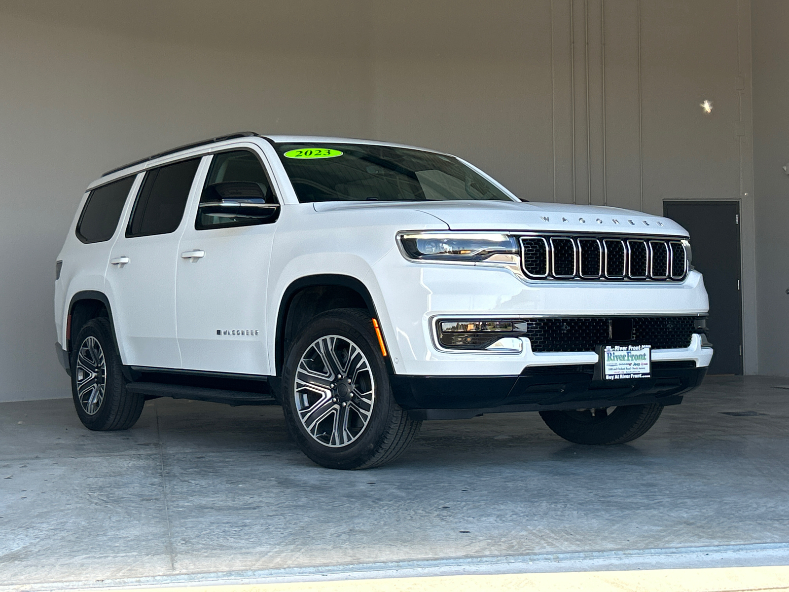 2023 Jeep Wagoneer Base 1