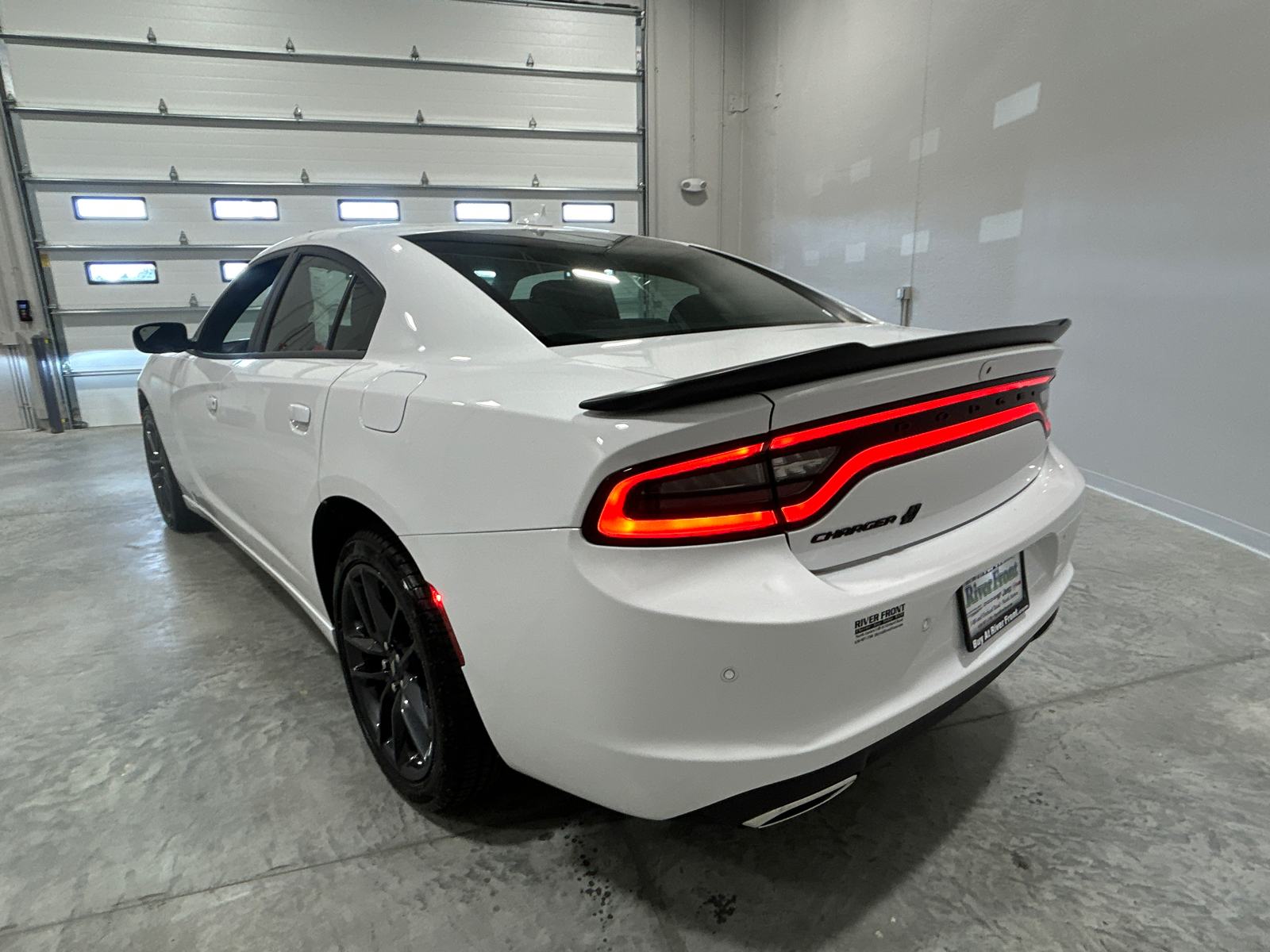 2023 Dodge Charger SXT 8