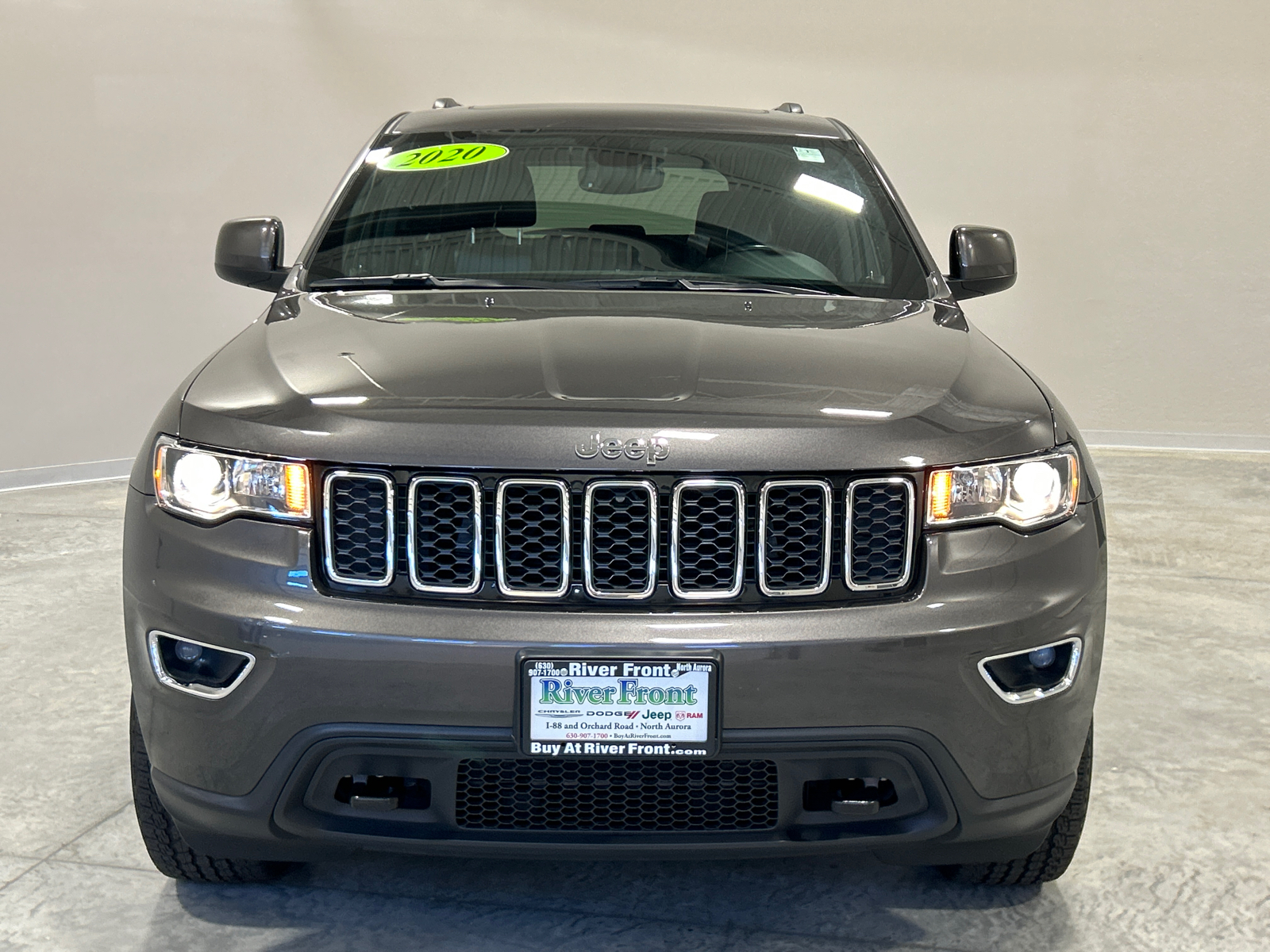 2020 Jeep Grand Cherokee Laredo 3