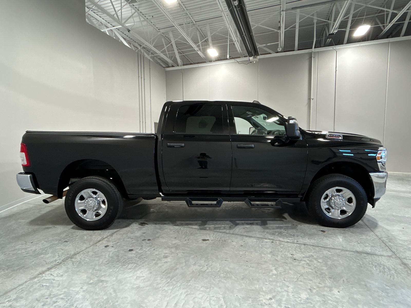 2023 Ram 2500 Tradesman 5