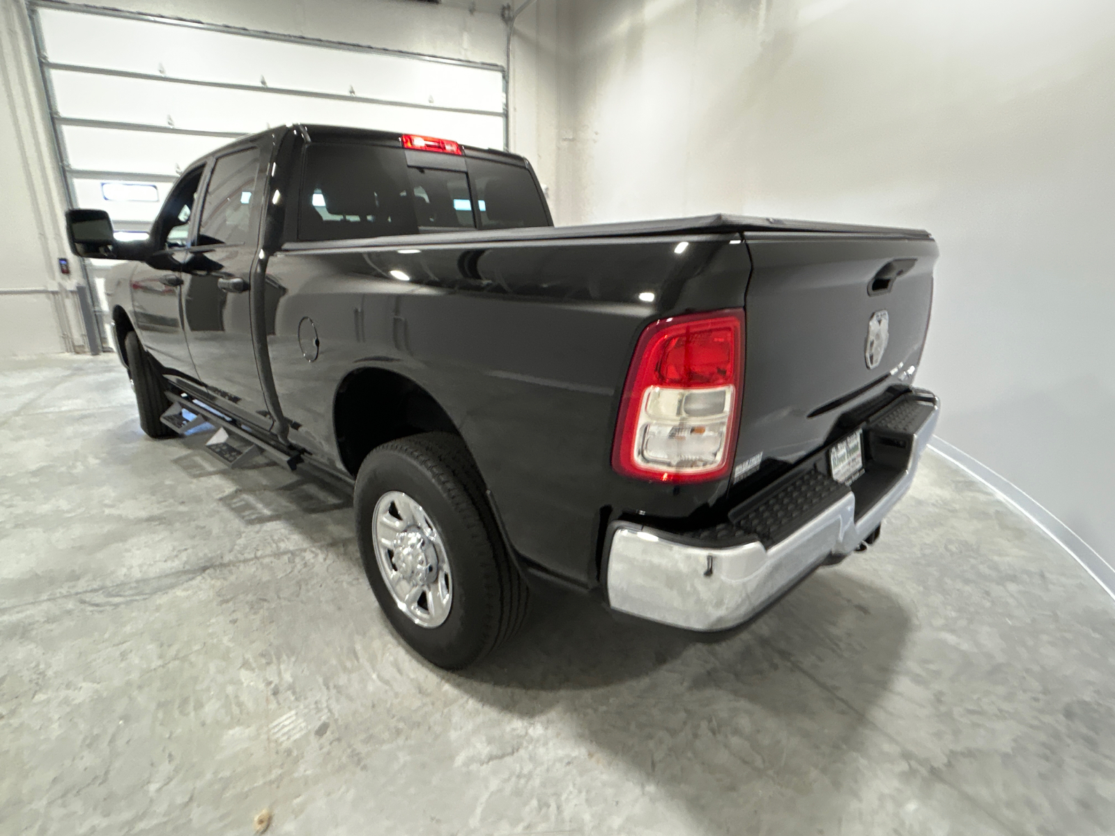 2023 Ram 2500 Tradesman 8