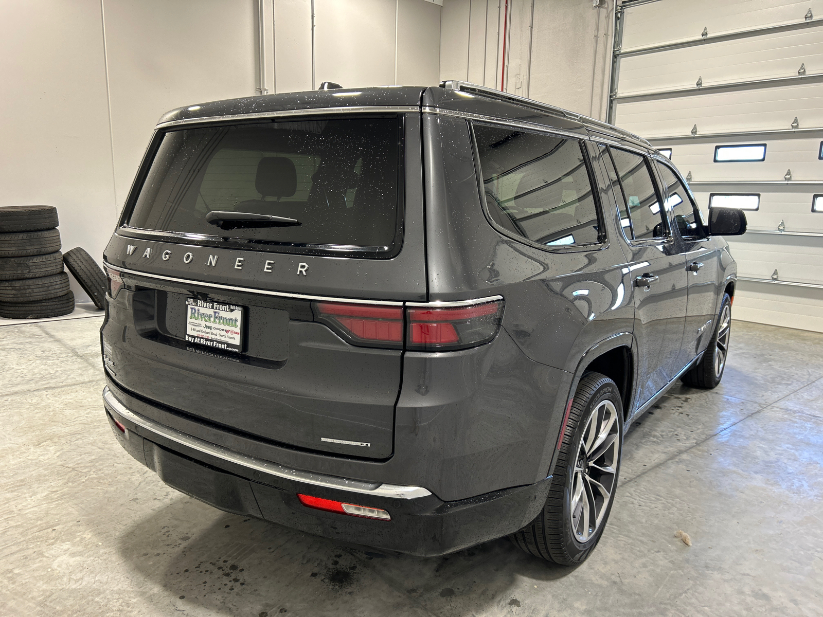 2023 Jeep Wagoneer Series III 6