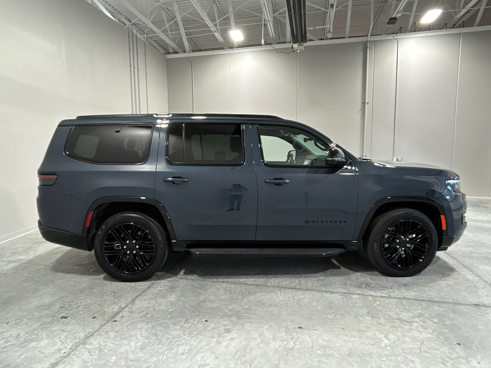 2023 Jeep Wagoneer Series II 5