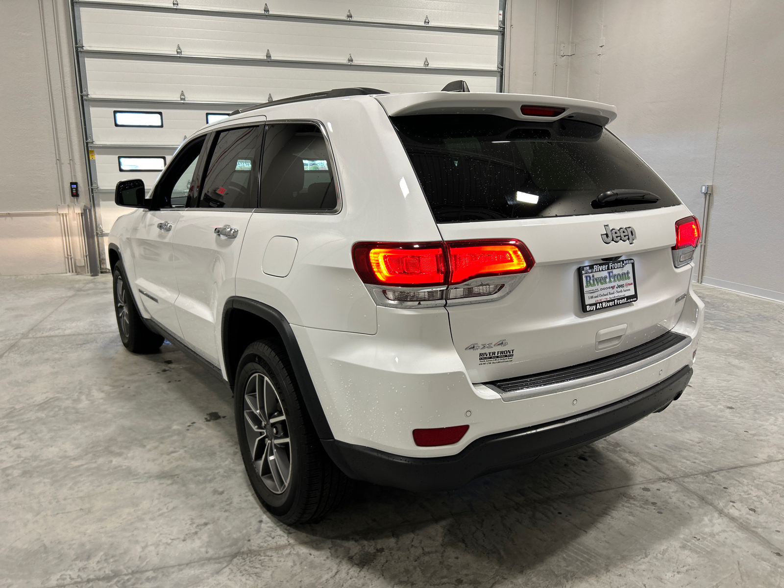 2020 Jeep Grand Cherokee Limited 8