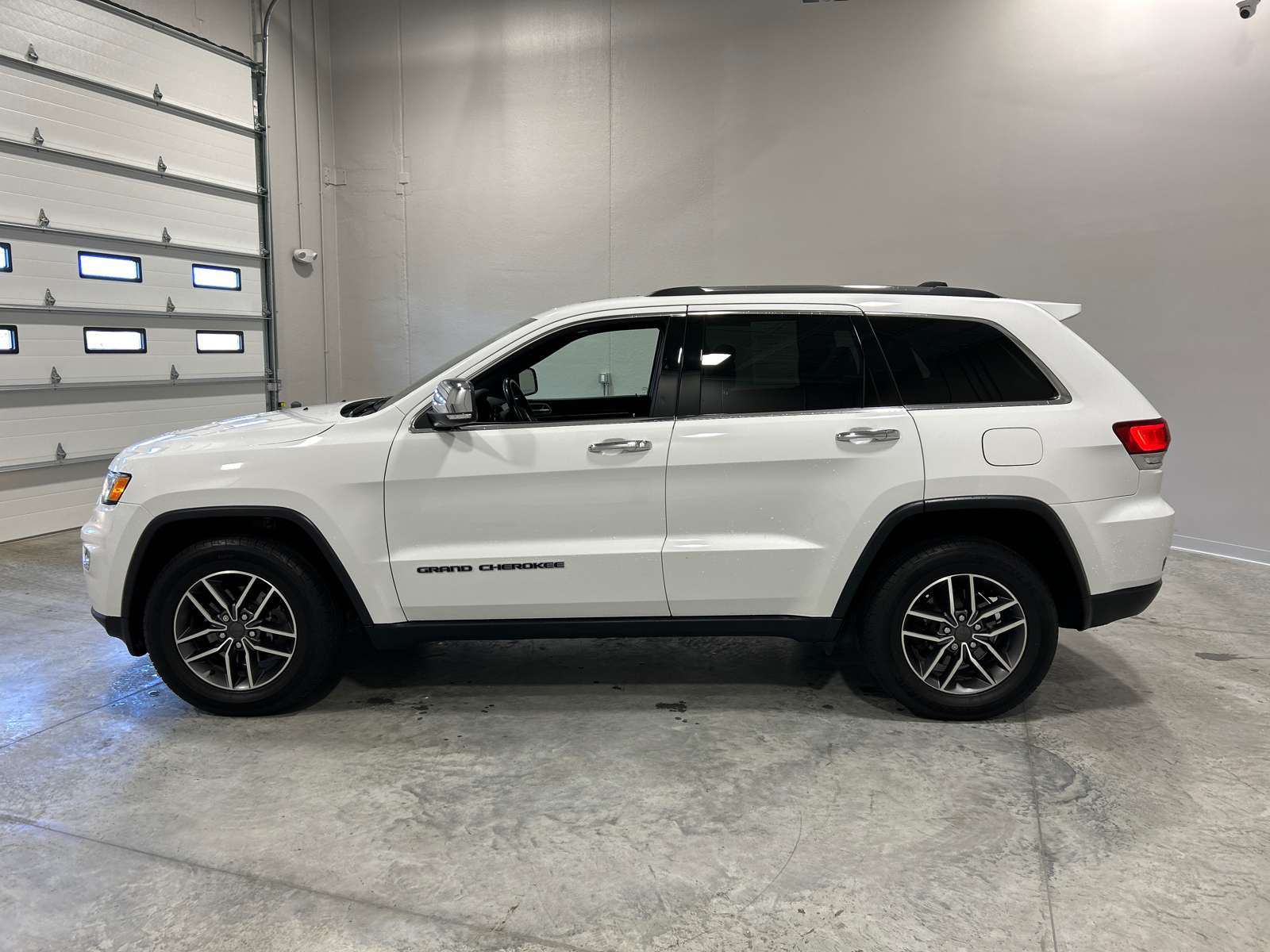 2020 Jeep Grand Cherokee Limited 9