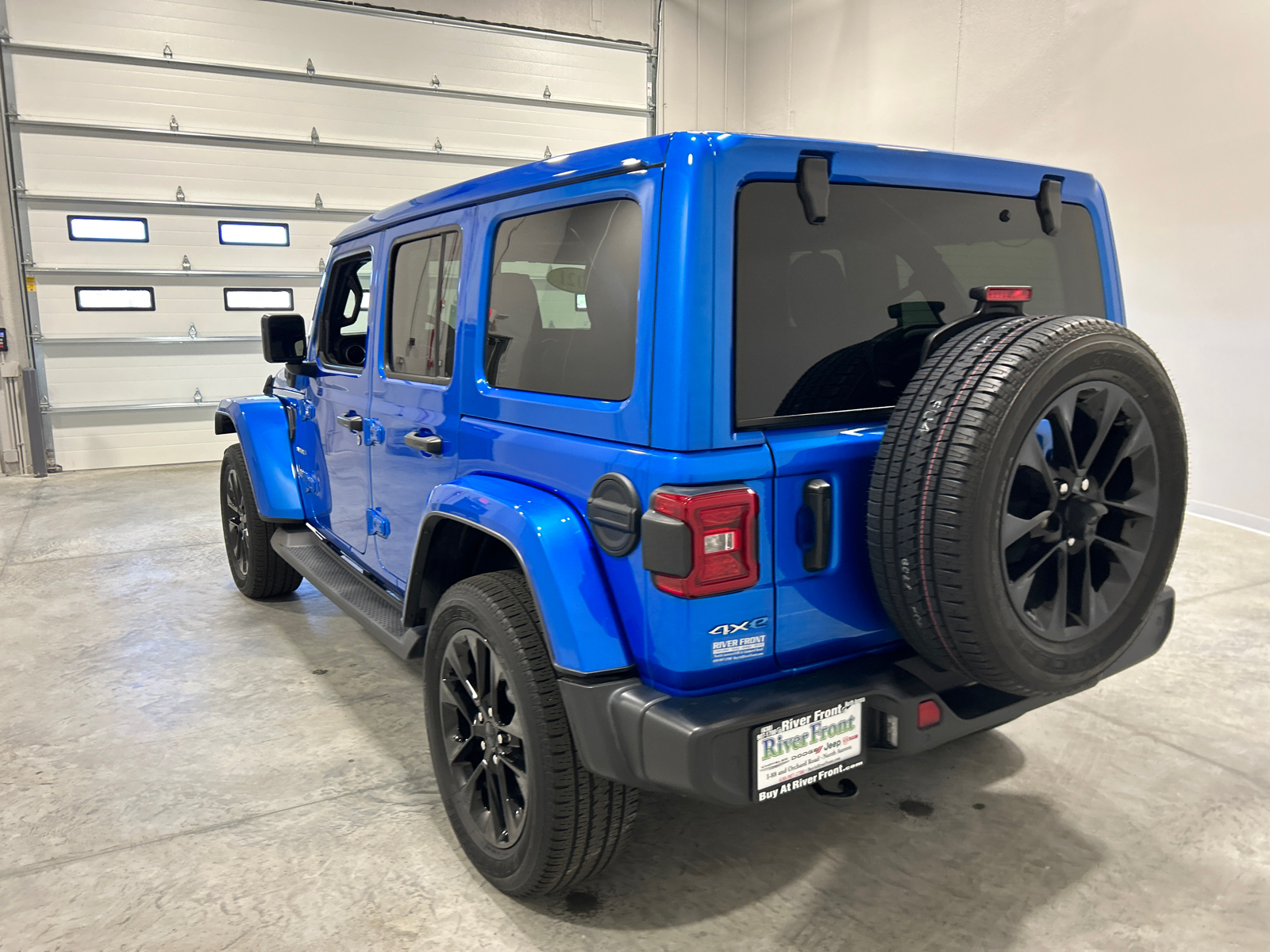 2021 Jeep Wrangler Unlimited Sahara 4xe 8