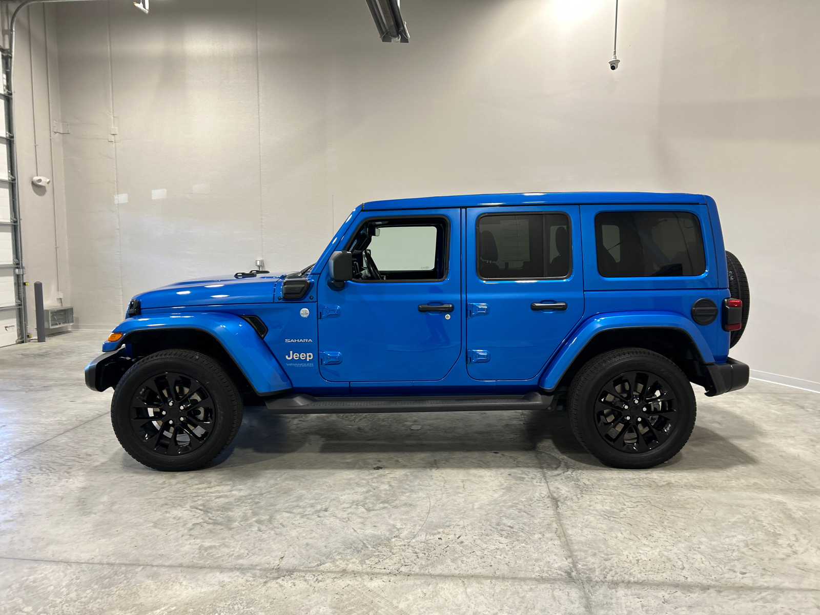 2021 Jeep Wrangler Unlimited Sahara 4xe 9