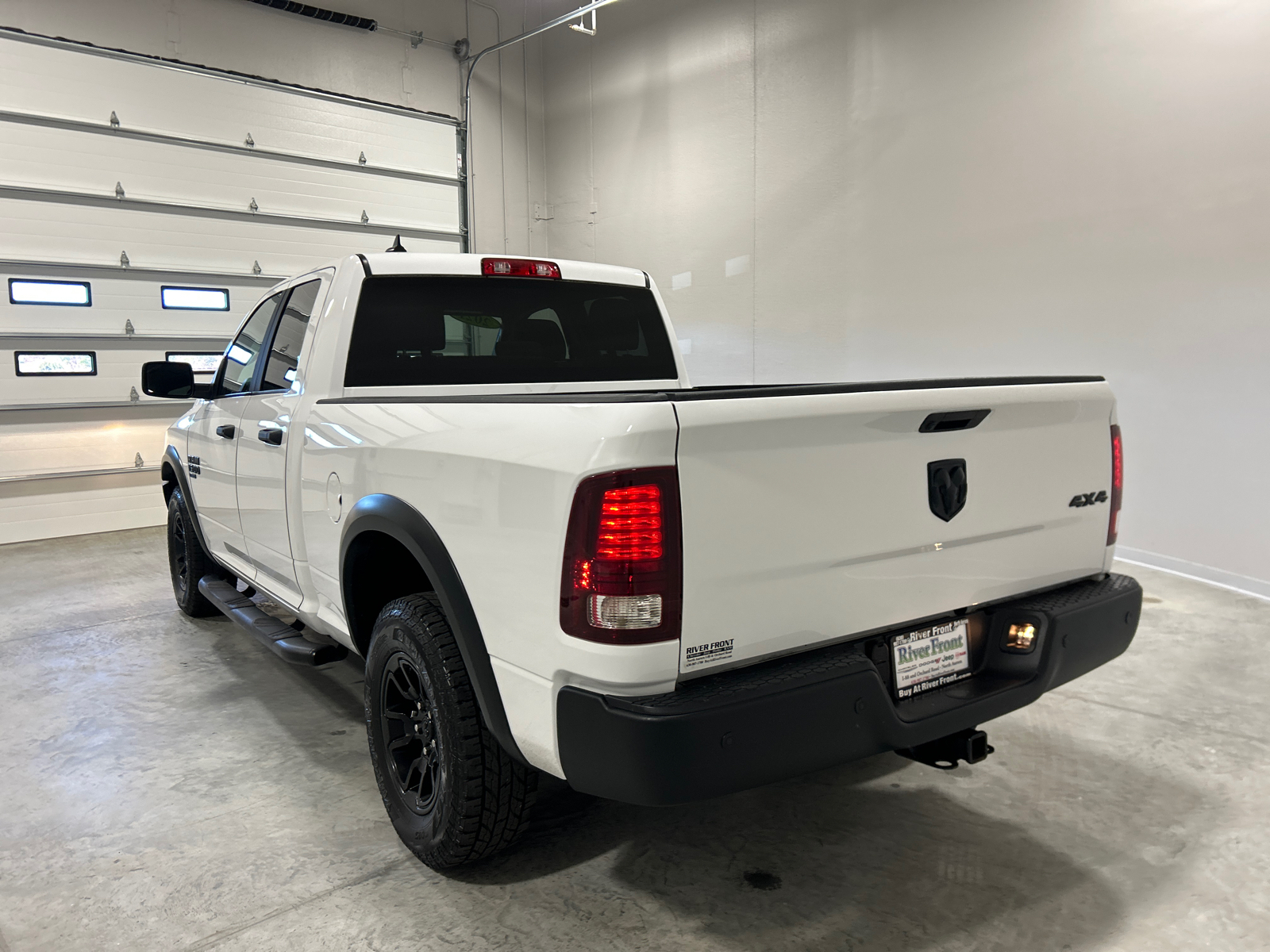 2021 Ram 1500 Classic Warlock 8