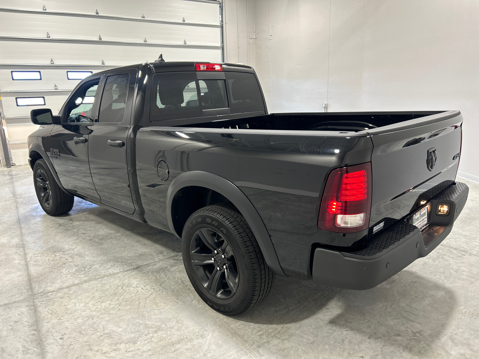 2021 Ram 1500 Classic Warlock 8