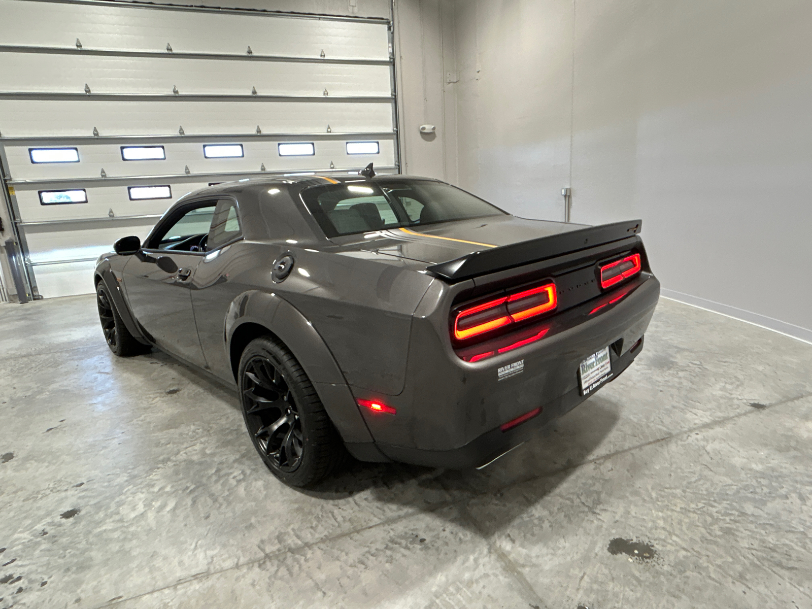 2023 Dodge Challenger R/T Scat Pack Widebody 8