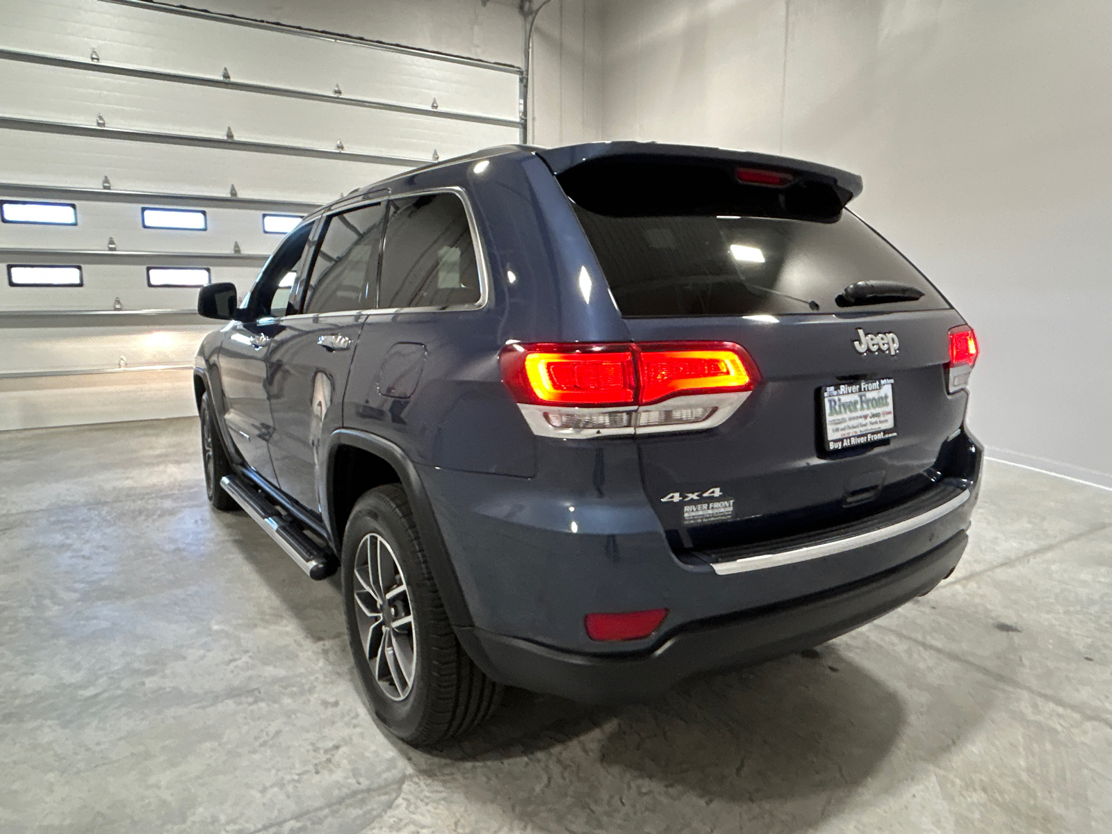 2021 Jeep Grand Cherokee Limited 8