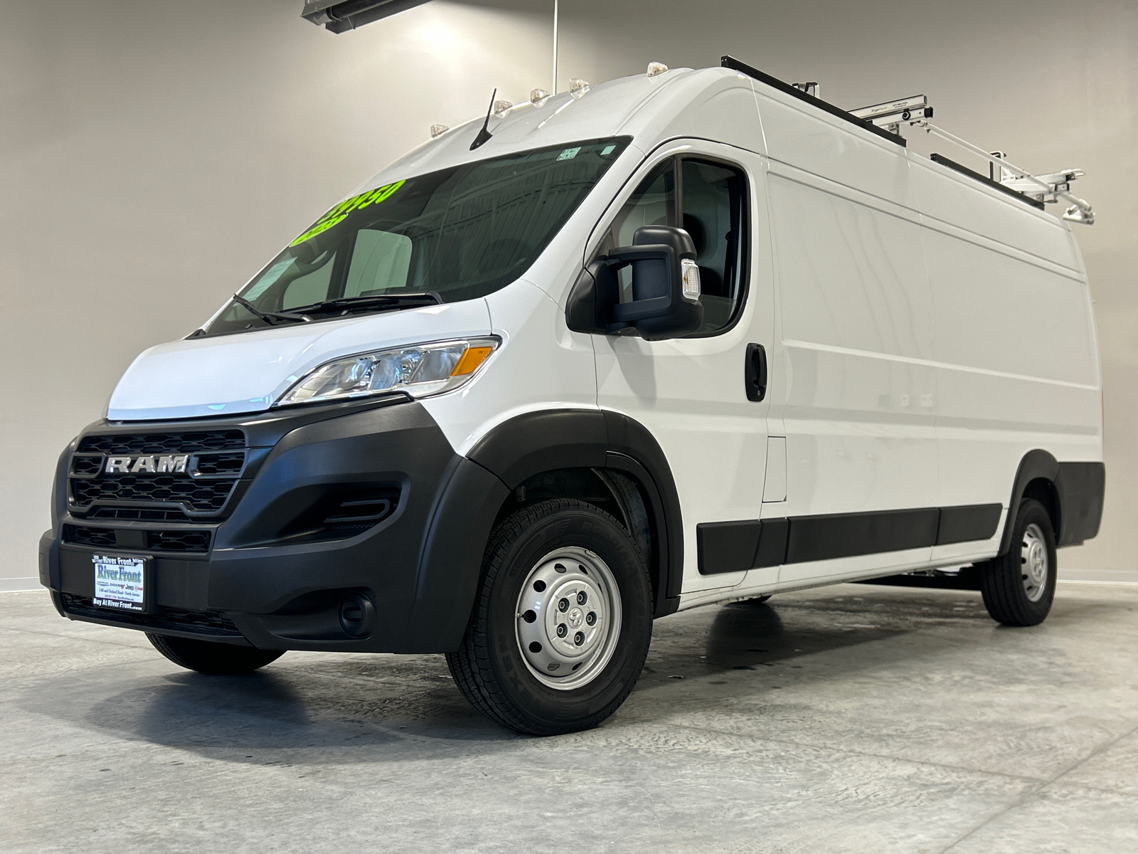 2023 Ram ProMaster 3500 High Roof 2