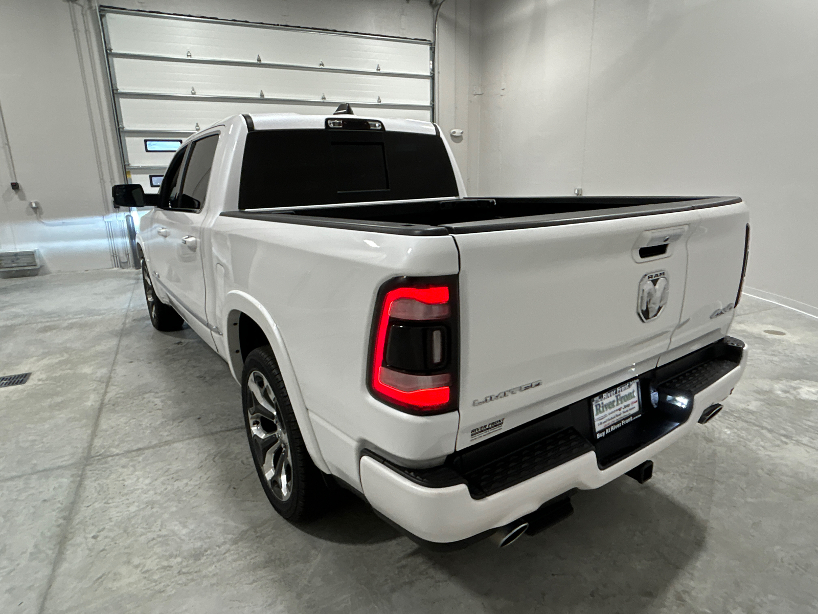 2022 Ram 1500 Limited 8