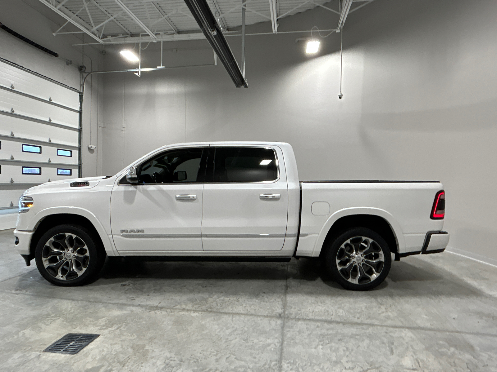 2022 Ram 1500 Limited 9