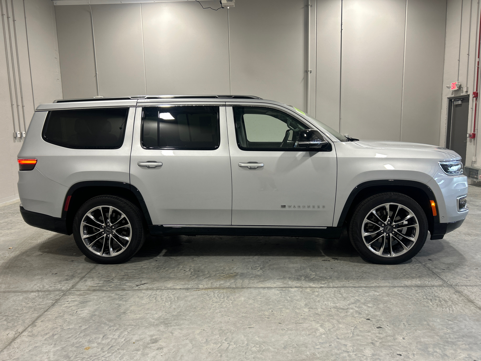 2023 Jeep Wagoneer Series III 5