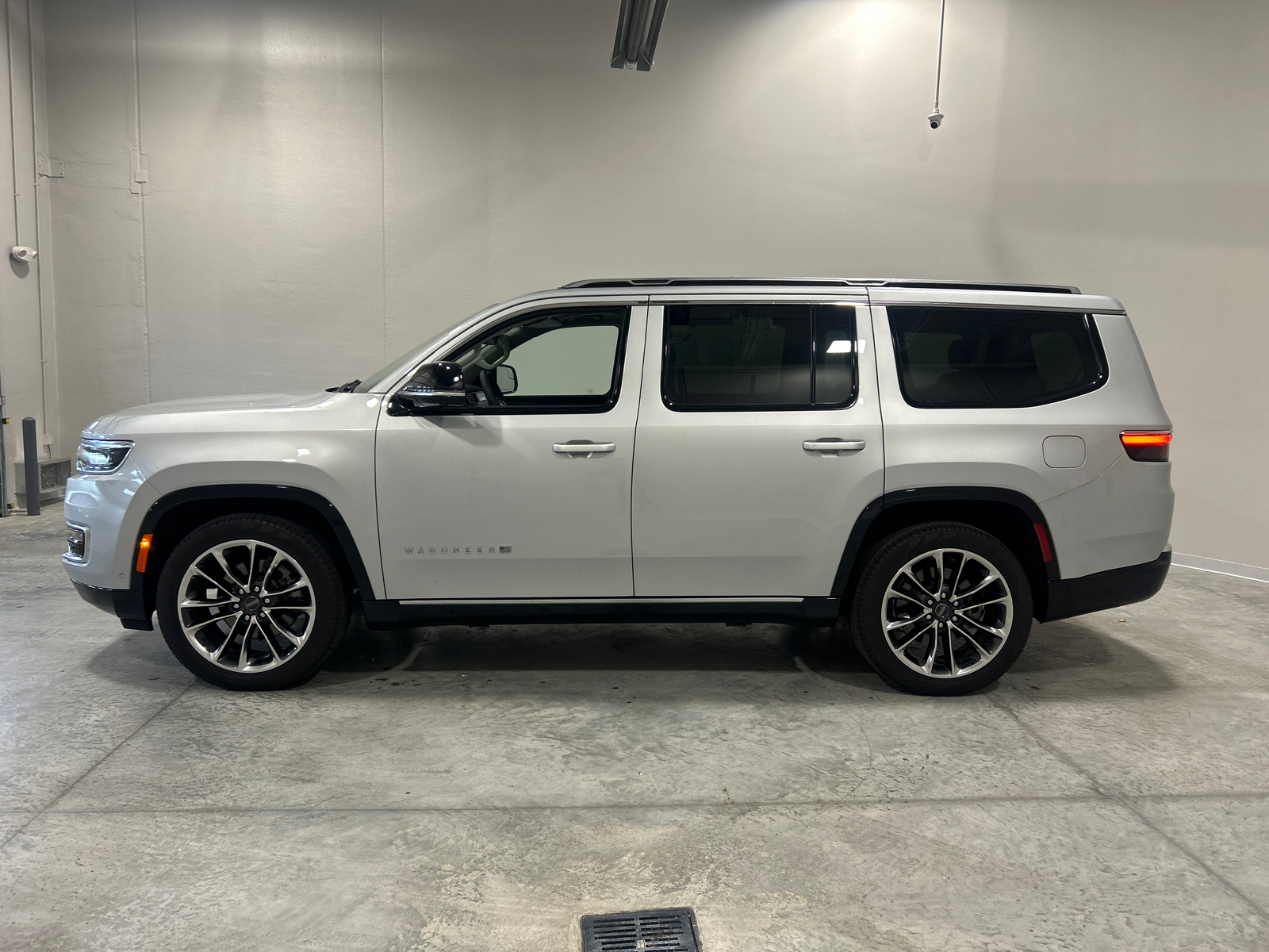 2023 Jeep Wagoneer Series III 9