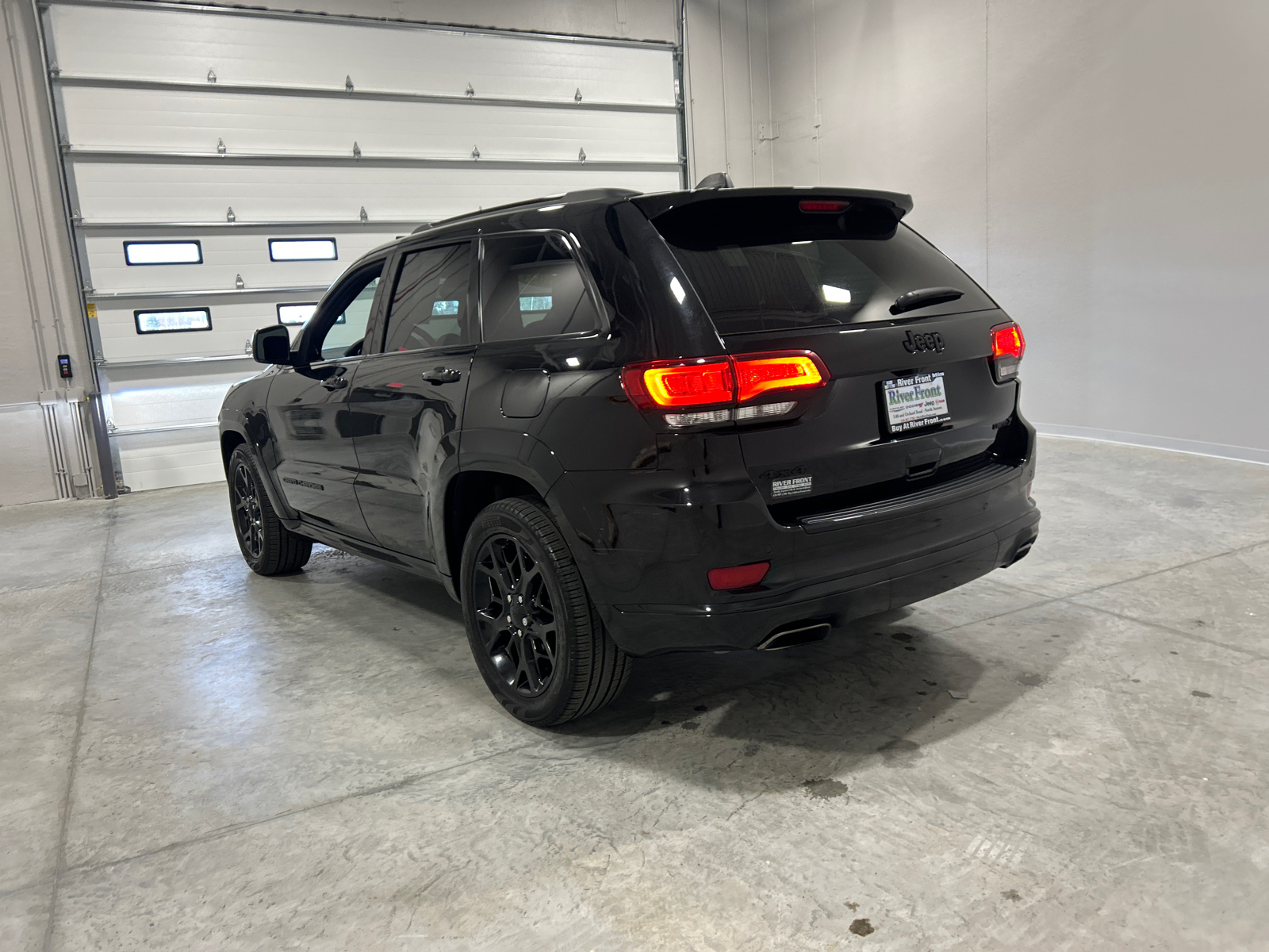 2021 Jeep Grand Cherokee Limited X 8