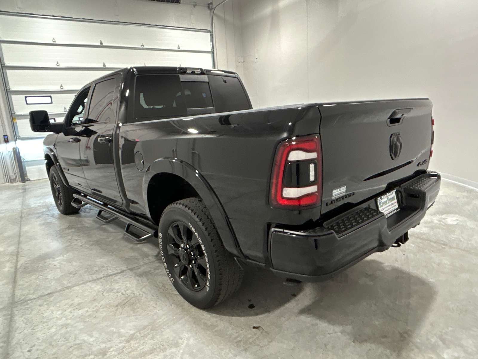 2023 Ram 2500 Limited 8