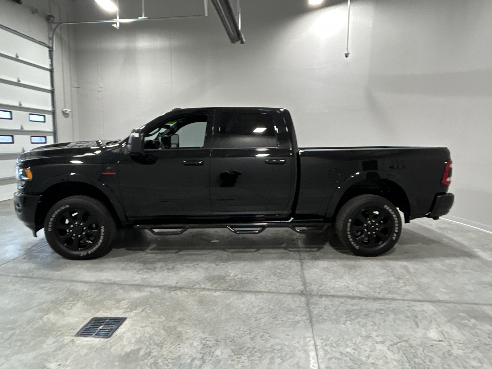 2023 Ram 2500 Limited 9