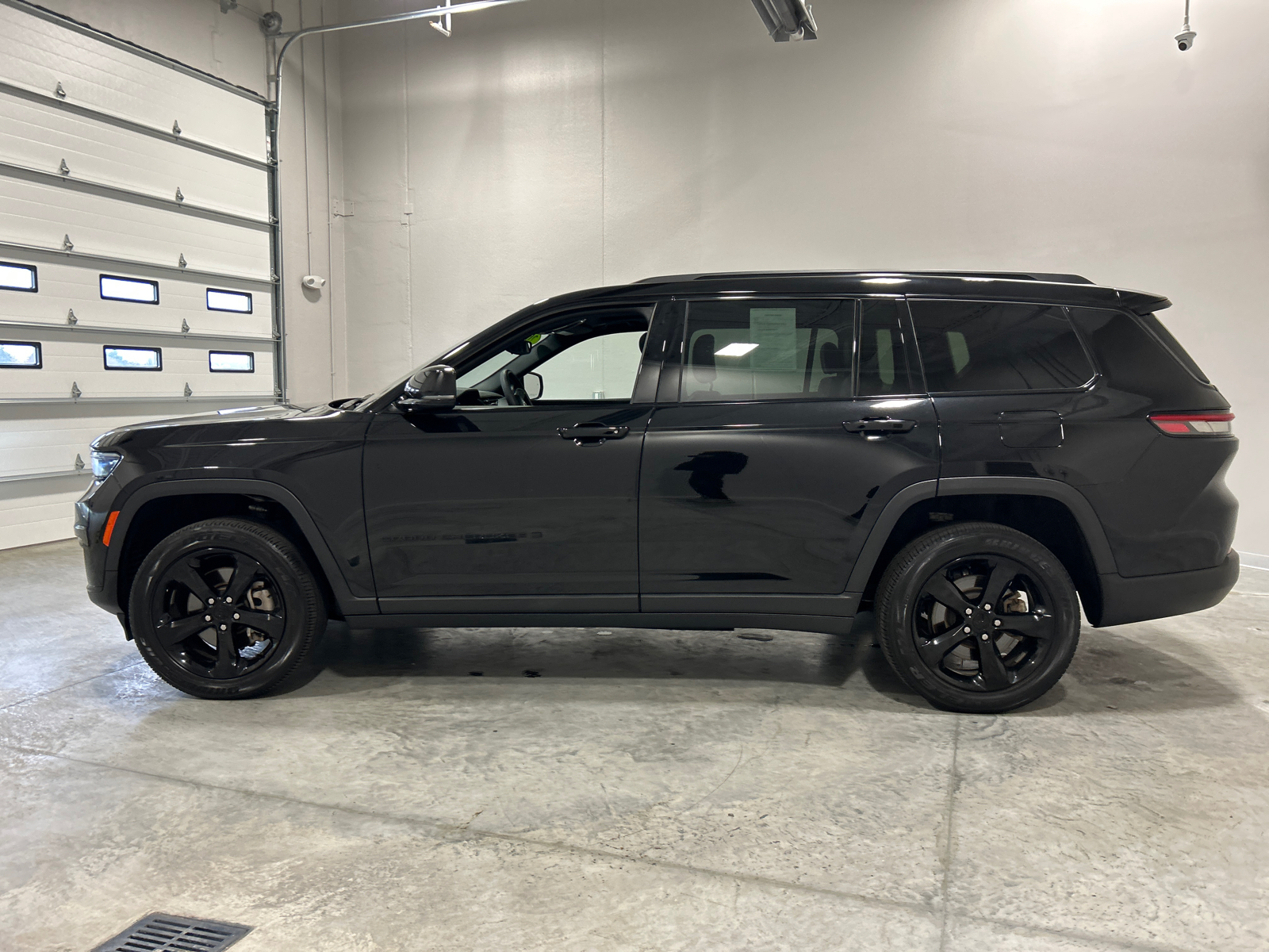 2023 Jeep Grand Cherokee L Altitude 9