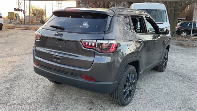 2024 Jeep Compass Latitude 29