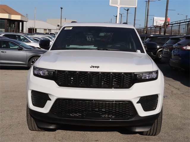 2024 Jeep Grand Cherokee Altitude X 8