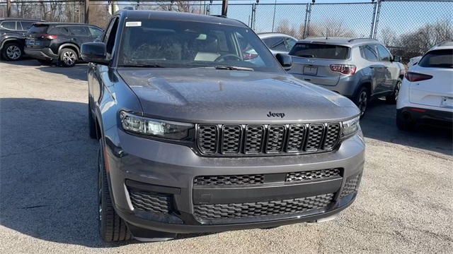 2024 Jeep Grand Cherokee L Altitude 9