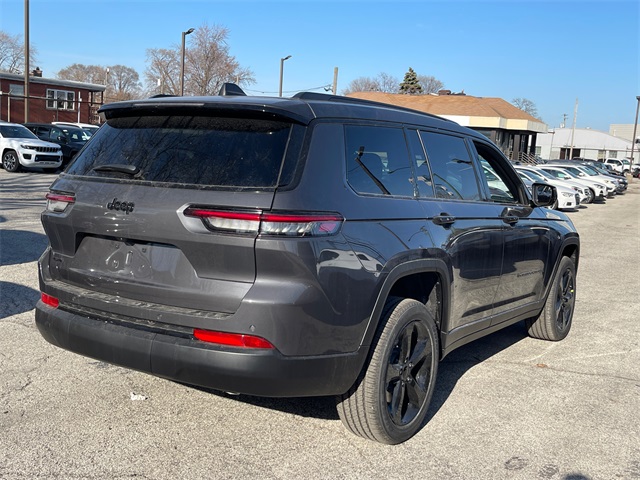 2024 Jeep Grand Cherokee L Altitude 28