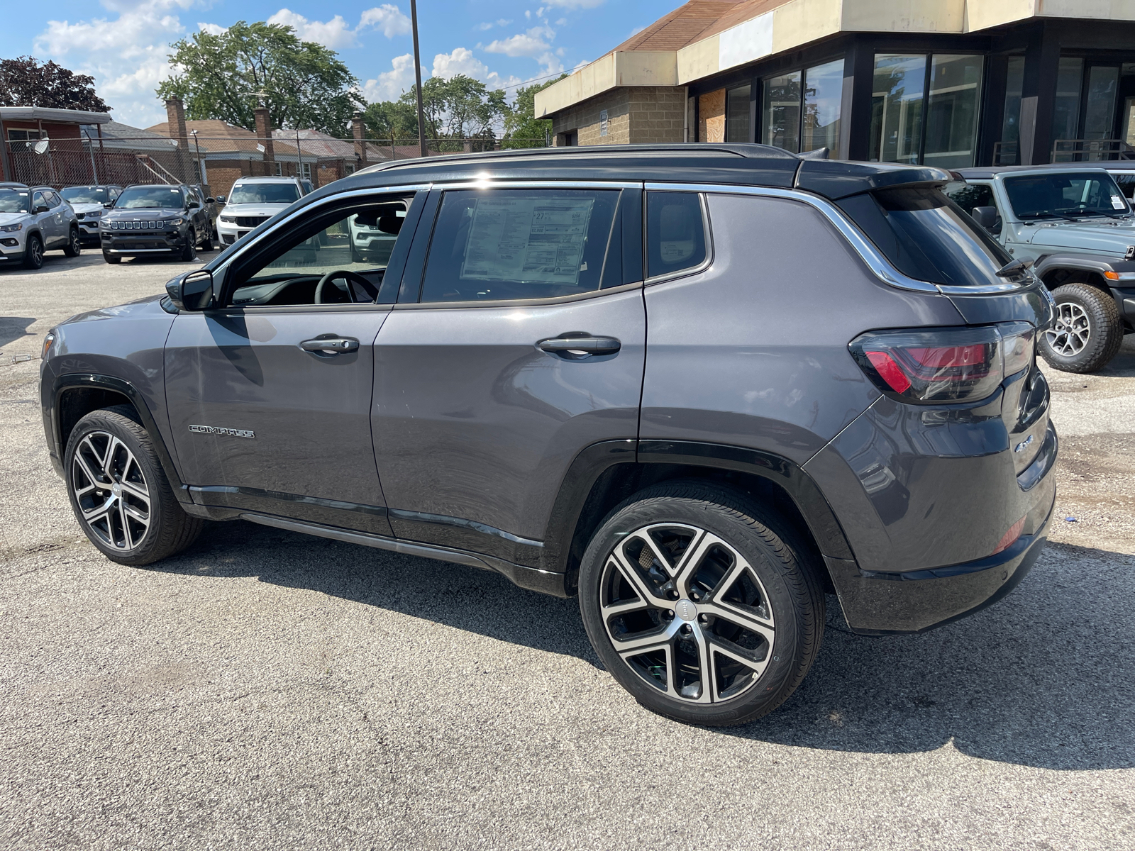 2024 Jeep Compass Limited 30