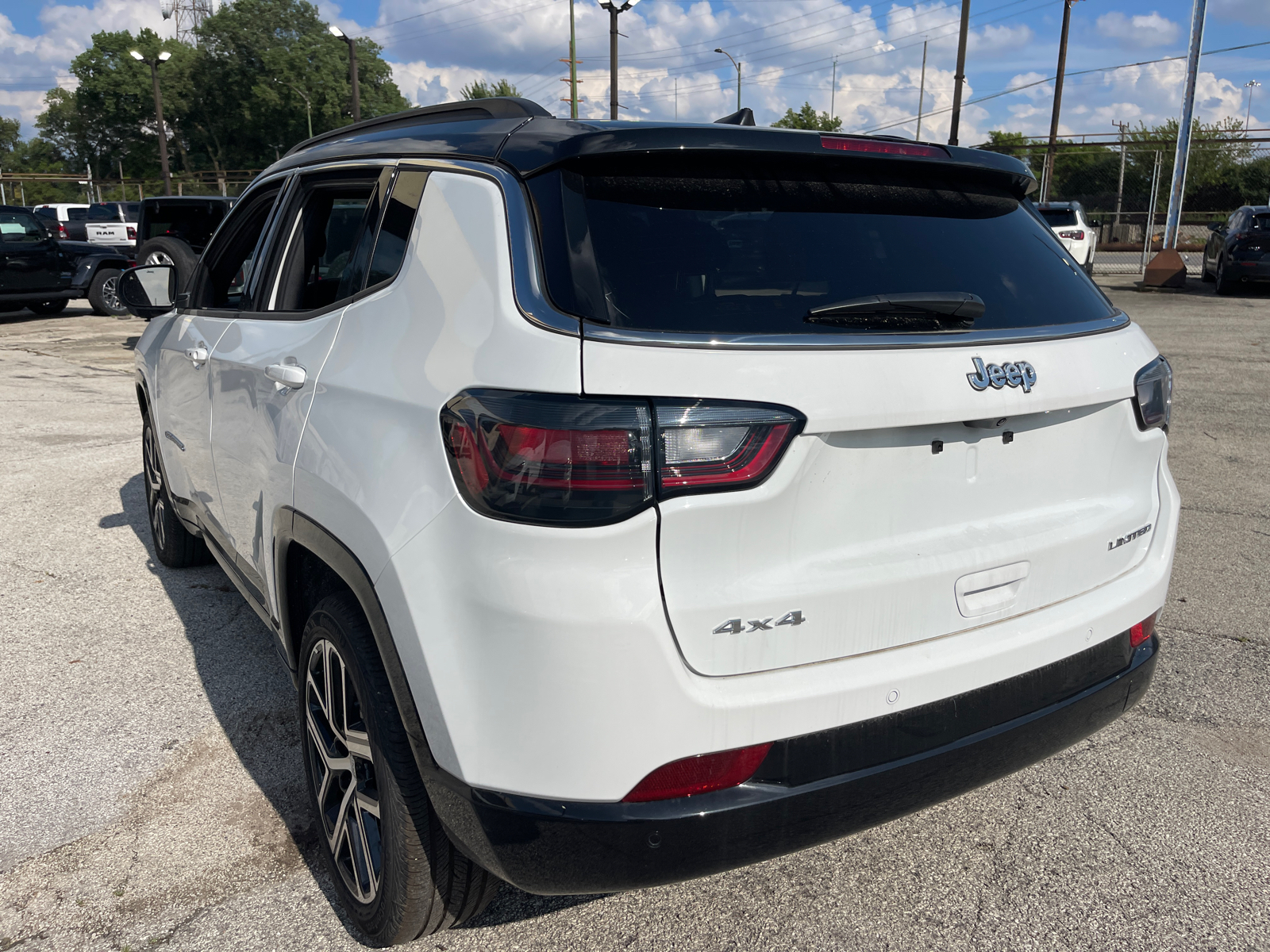 2024 Jeep Compass Limited 30