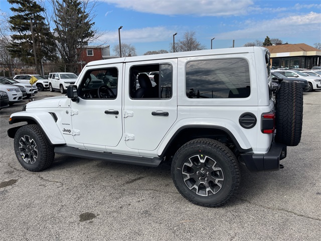 2024 Jeep Wrangler Sahara 4