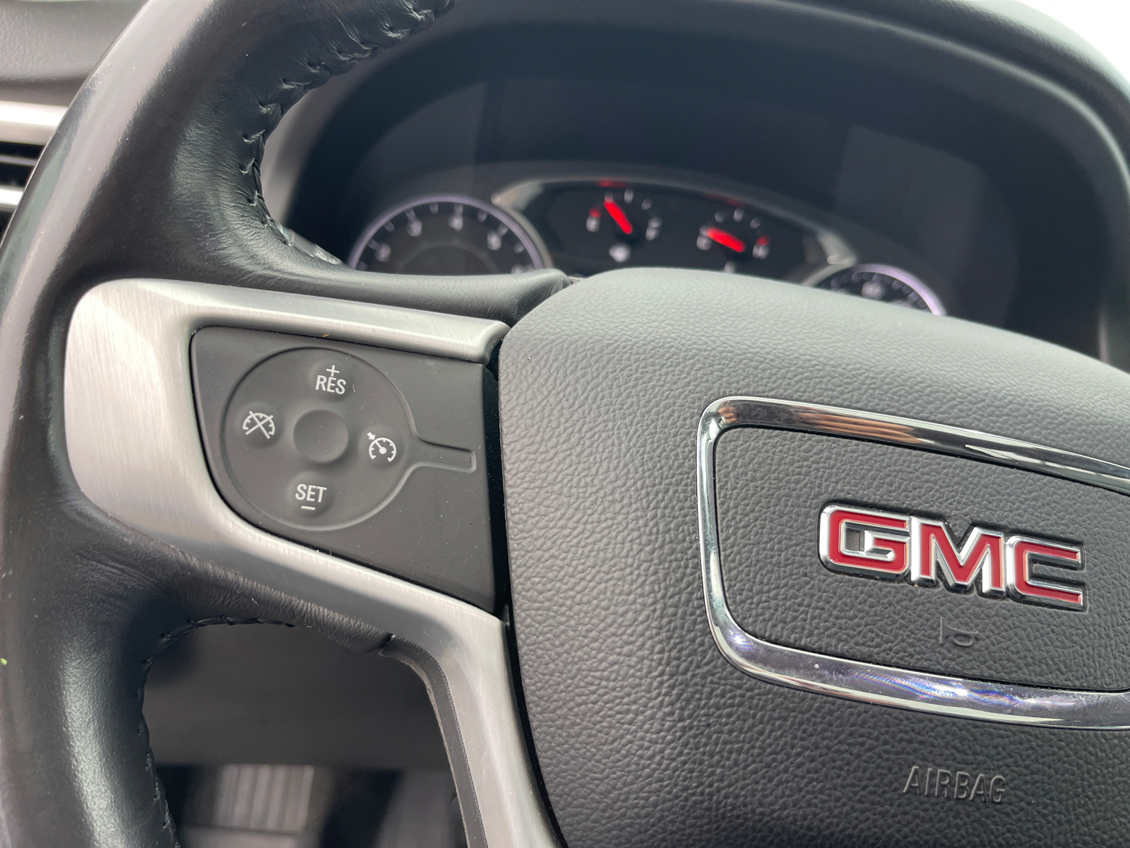 2019 GMC Acadia SLT-1 13