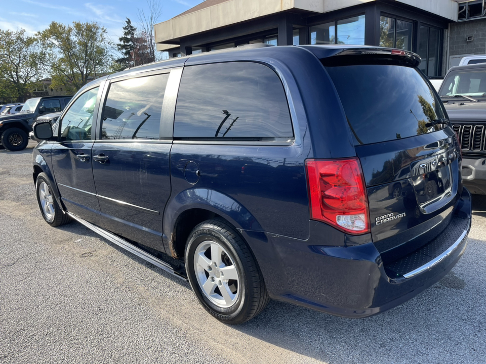 2013 Dodge Grand Caravan SXT 4