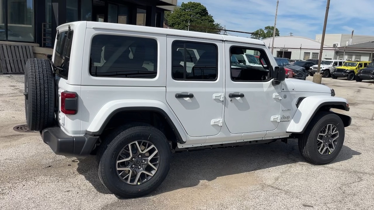 2024 Jeep Wrangler Sahara 6