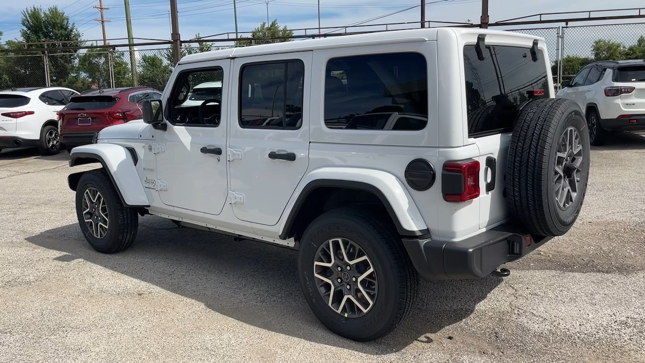 2024 Jeep Wrangler Sahara 28