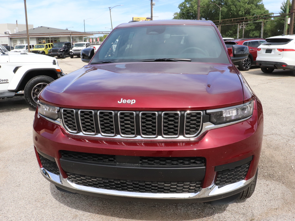 2024 Jeep Grand Cherokee L Laredo 8