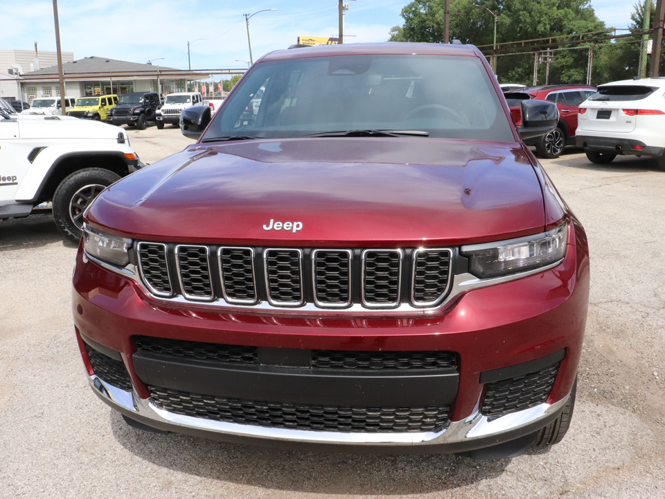 2024 Jeep Grand Cherokee L Laredo 29