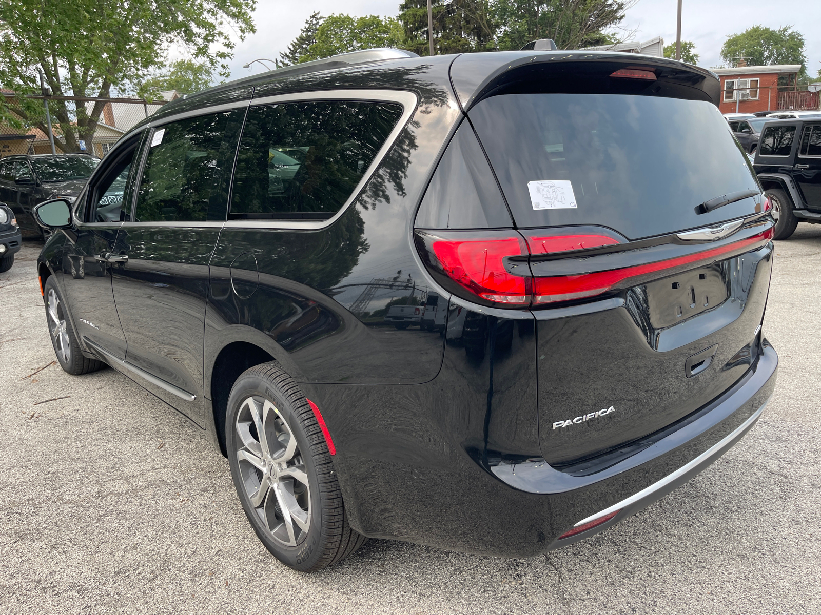 2024 Chrysler Pacifica Pinnacle 5